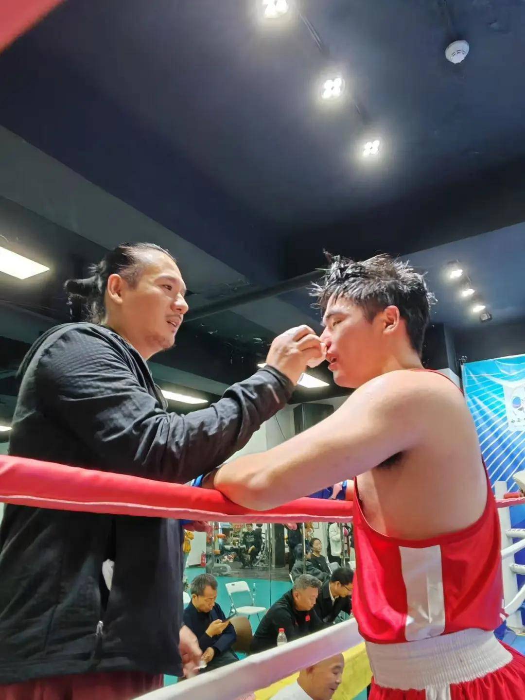 全球瞩目!拳击赛事即将收官 全球瞩目!拳击赛事即将收官