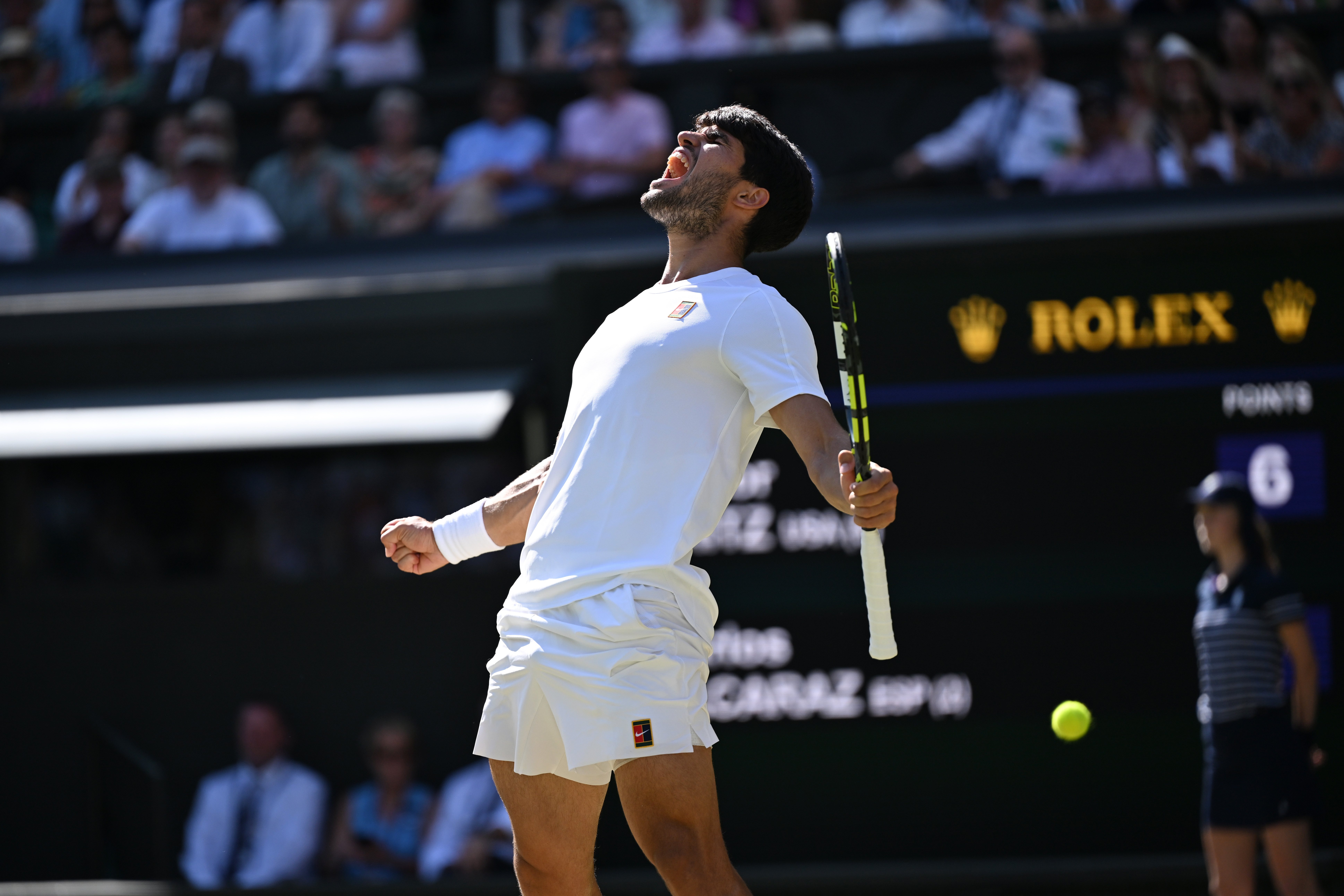 爱游戏娱乐-温网险胜法网，阿尔卡拉斯惊艳四座