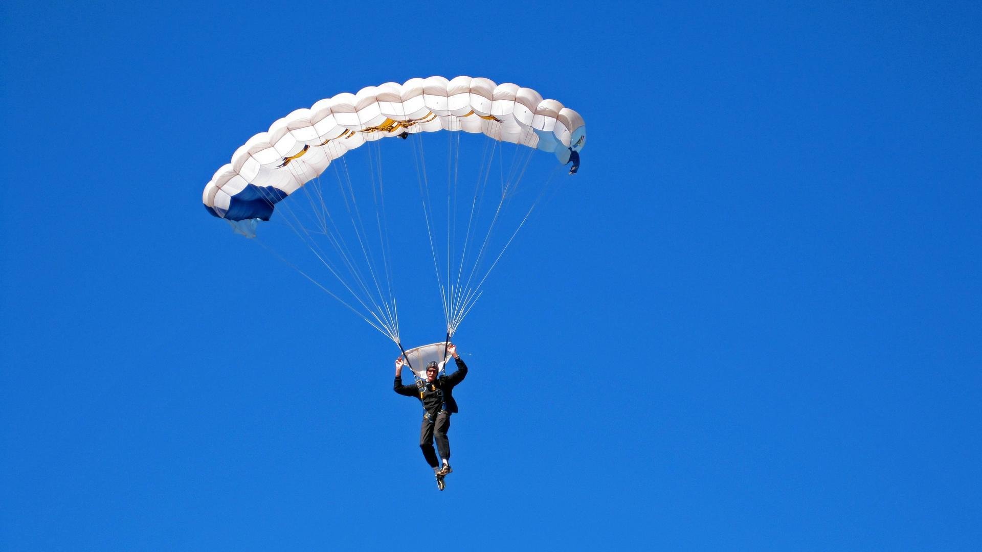 双城记，联合杯险胜与蒙特卡洛大师赛，德约科维奇的双面传奇与不朽纪录
