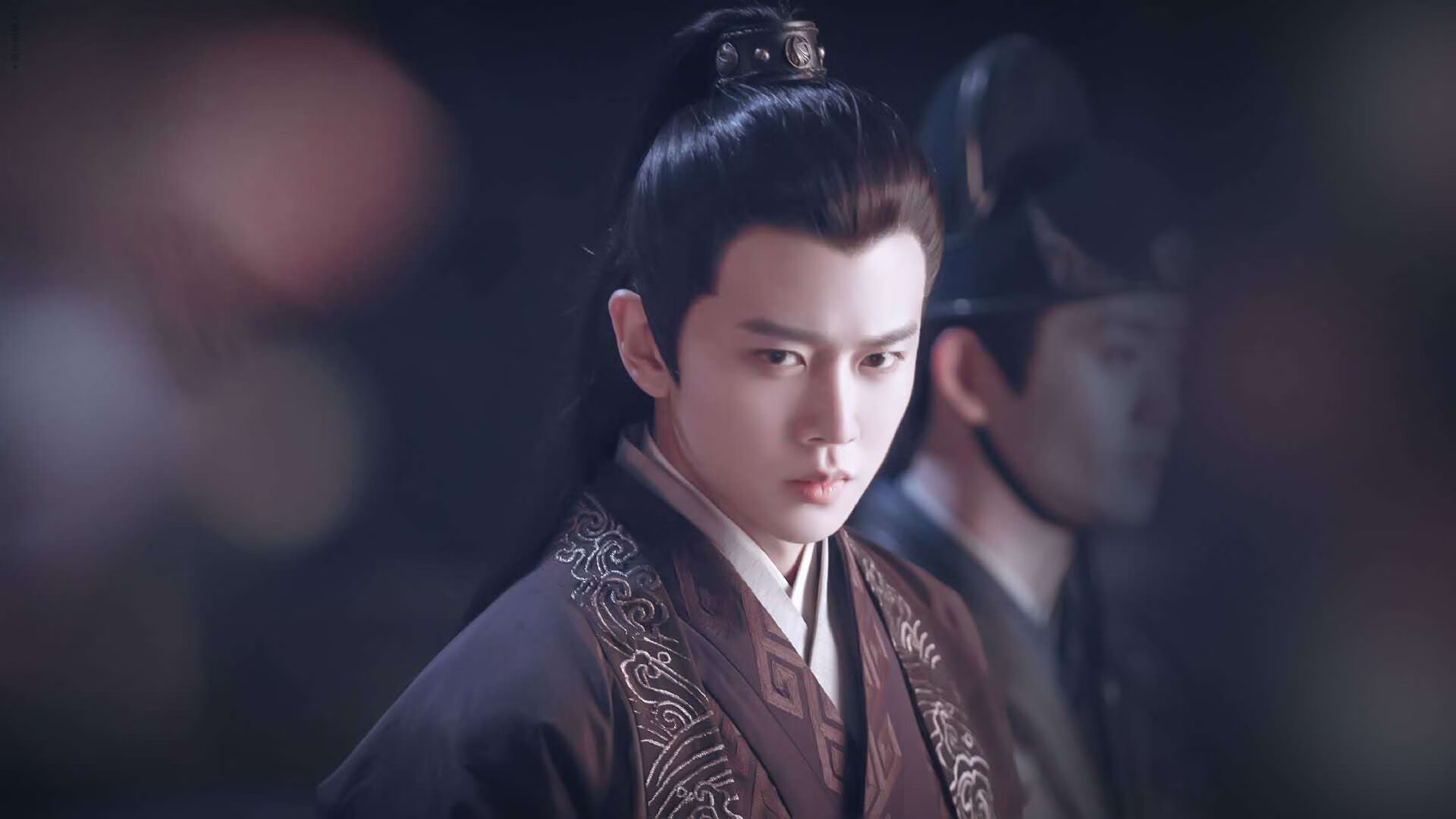 孙兴慜破茧成蝶，法国军团力克拜仁的战术革命