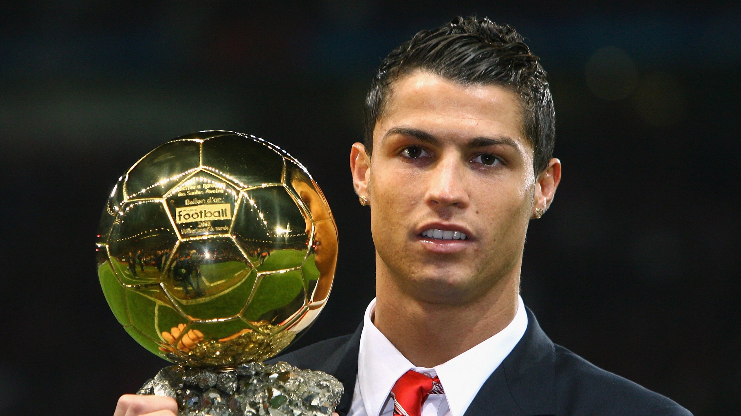 从澳网孤勇到拉沃尔杯旗帜，鲁德如何扛起整支队伍