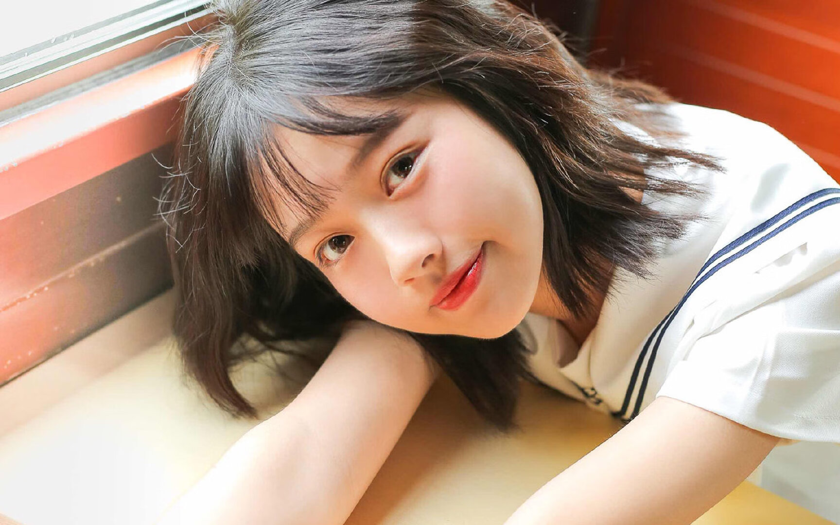 苏亚雷斯爆发点燃绿茵场,伊拉克巅峰对决芬兰胜出,谱写足球传奇